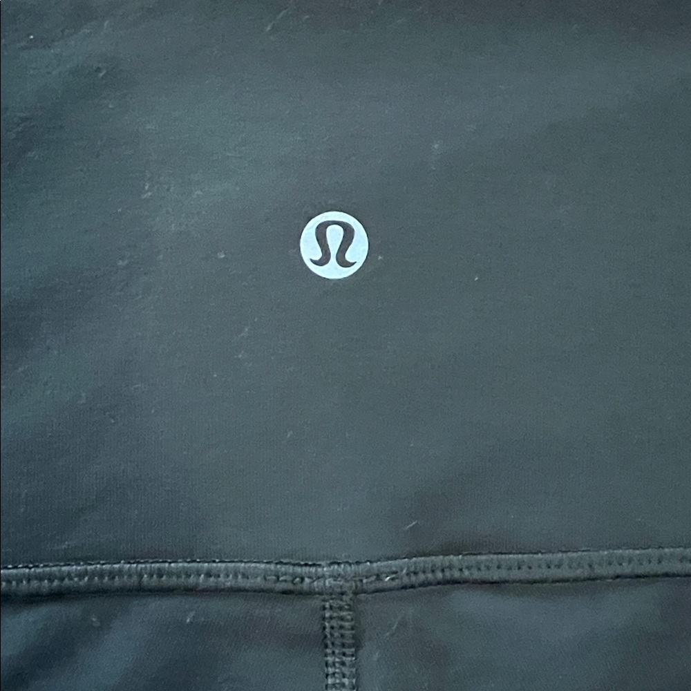 Lululemon Align super-high rise size 4 - Picture 4 of 13